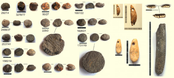 Clay tokens, golden and bone pendants found inside the temple. Image credit: Nataliia Burdo / Mykhailo Videiko.